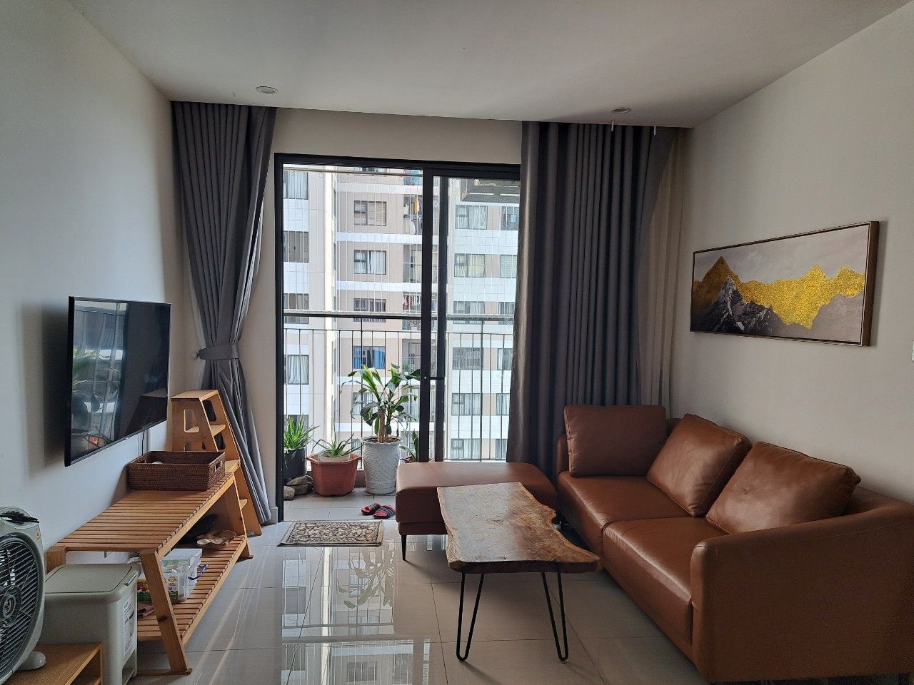 Bán căn hộ 3 ngủ hướng Đông Bắc diện tích 75m2 tầng cao view thoáng full đồ Hinode Royal Park