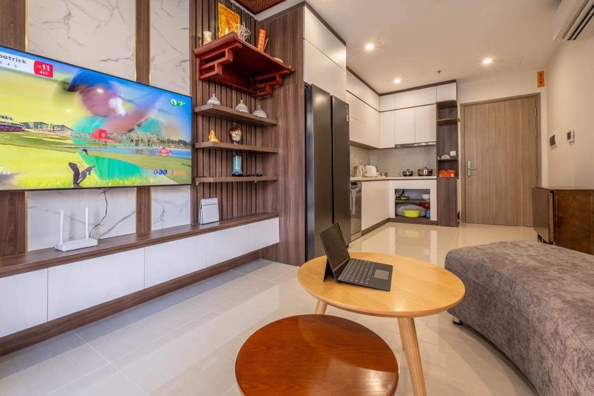 Bán nhanh căn 2 ngủ 2 vệ sinh 65m2 full đồ tầng trung tại Vinhomes Ocean Park
