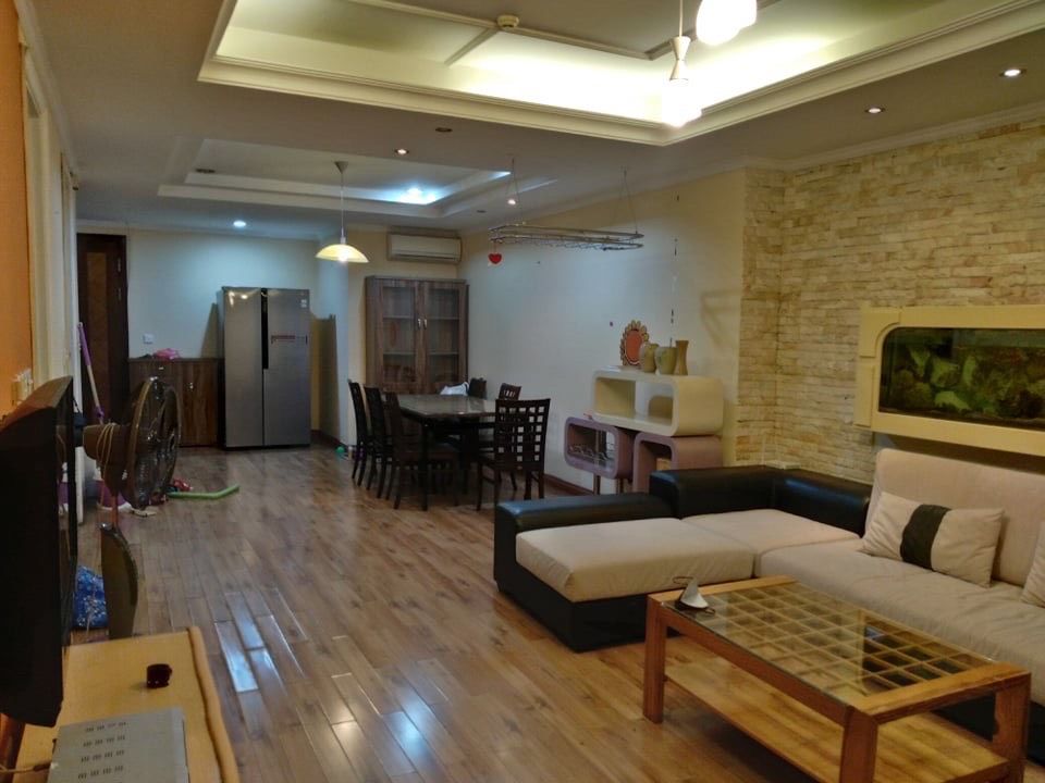 Bán gấp căn hộ 123m2, 3 ngủ, đủ đồ tại tòa E5, Ciputra