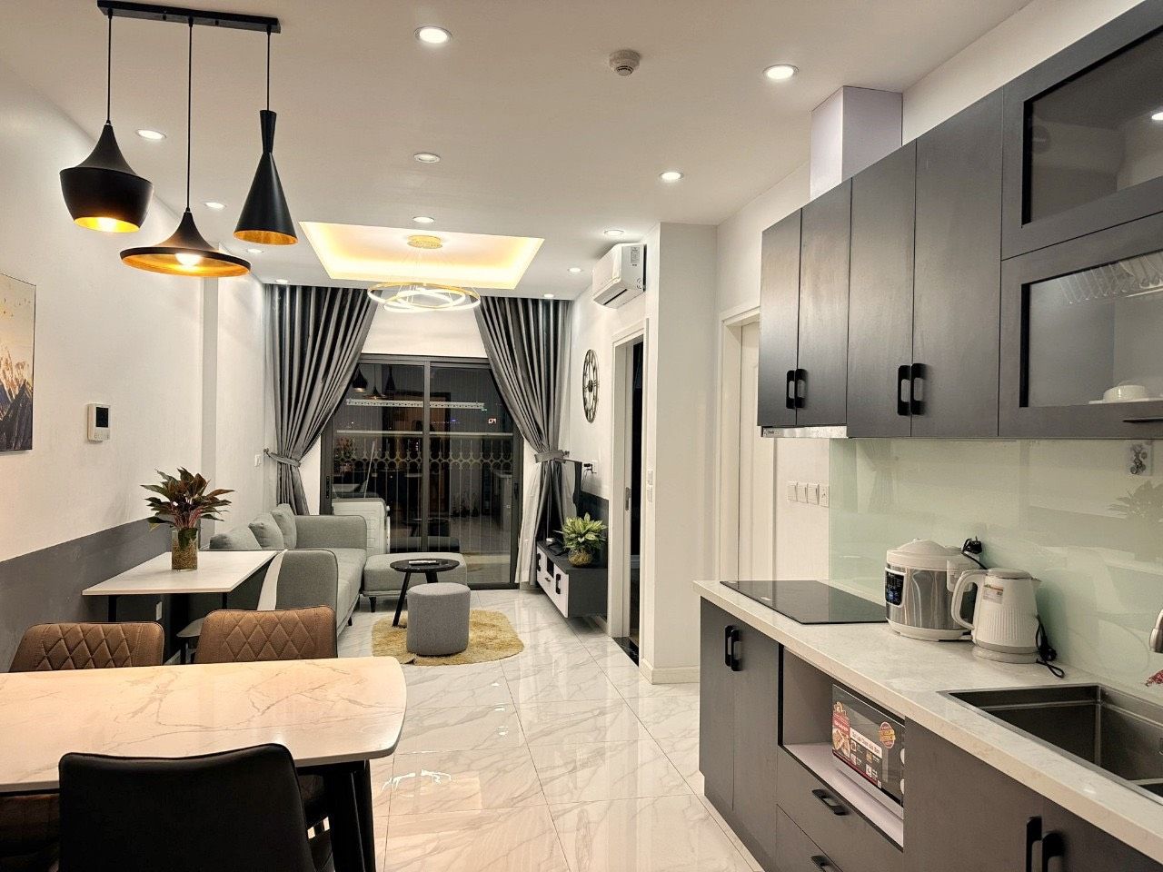 Cho thuê căn hộ tòa E1 Eldorado1 Tân Hoàng Minh 1 ngủ 41m2, full nội thất.