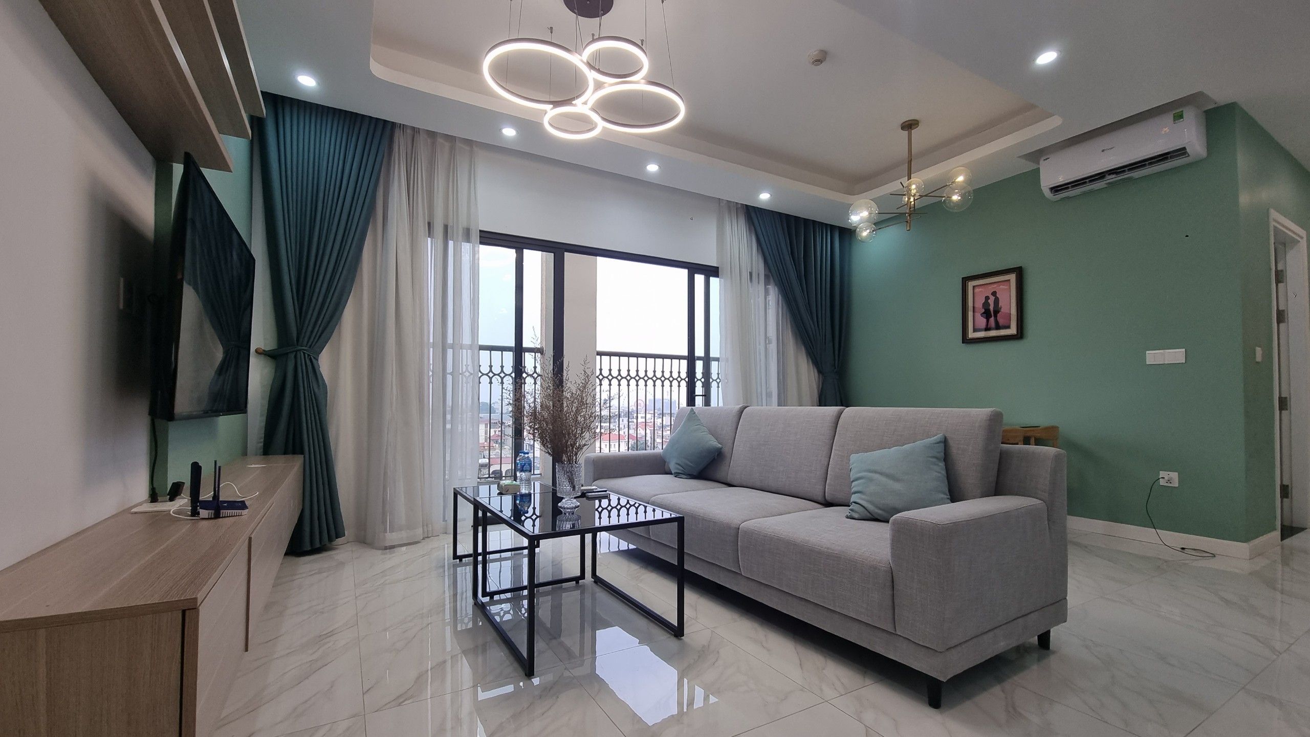 Cho thuê E1 Eldorado Tân Hoàng Minh 2 ngủ 87m2, view Hồ Tây