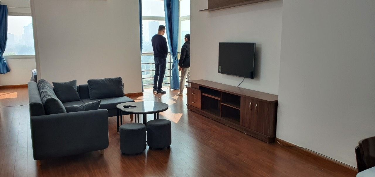 Bán gấp căn hộ 123m2, 3 phòng ngủ tòa E1 Ciputra, quận Tây Hồ