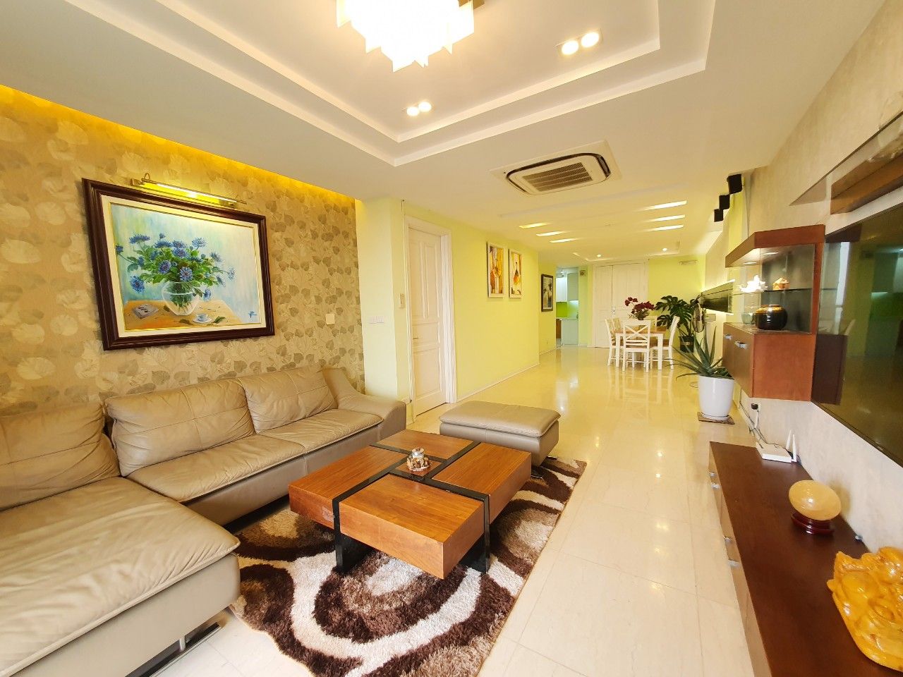 Bán chung cư đủ đồ, 3 phòng ngủ tại P2 Ciputra, quận Tây Hồ