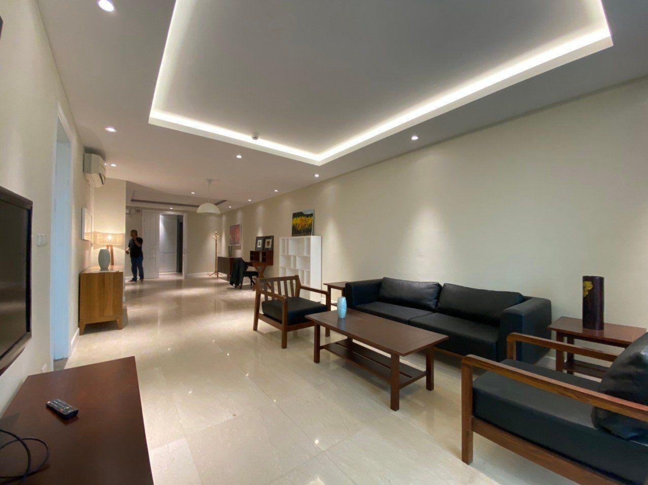 Bán gấp chung cư 5.5tỷ, sổ đỏ chính chủ tại P1 Ciputra, quận Tây Hồ