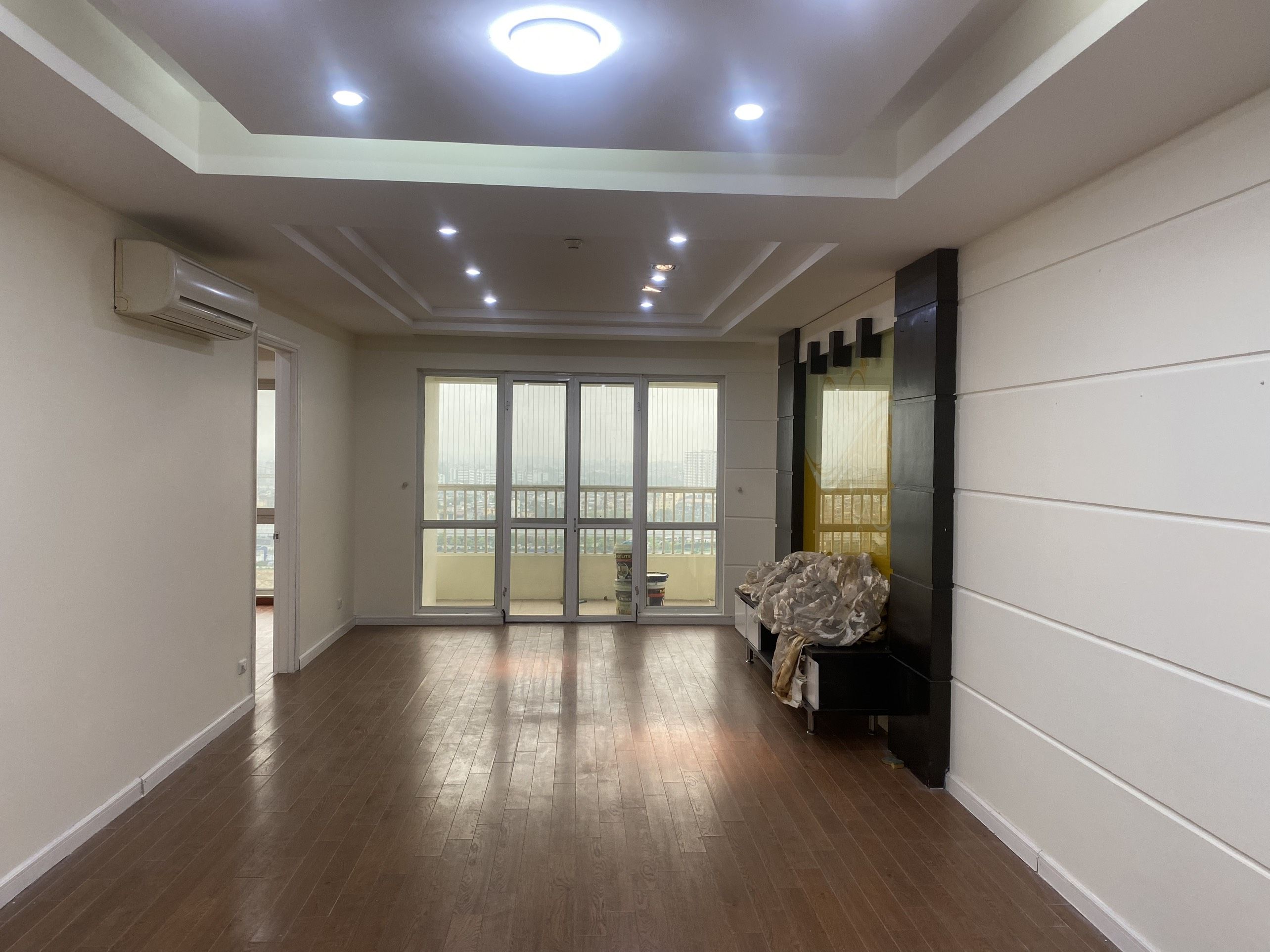 Chính chủ bán gấp căn hộ 145m2, 3 phòng ngủ tại P1 Ciputra, quận Tây hồ