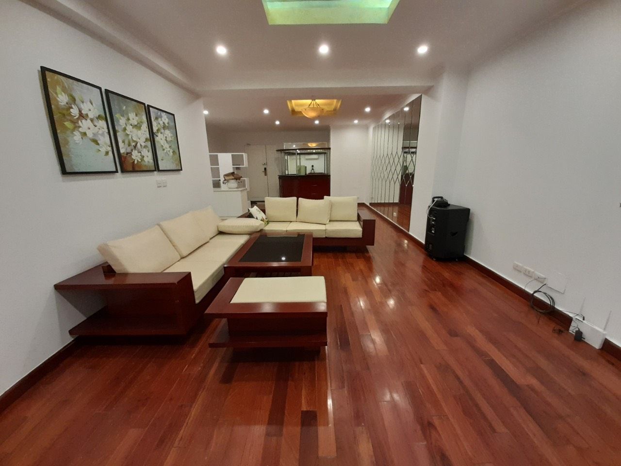Căn hộ chung cư 119m2 bán tại tòa G3 Ciputra, quận Tây Hồ