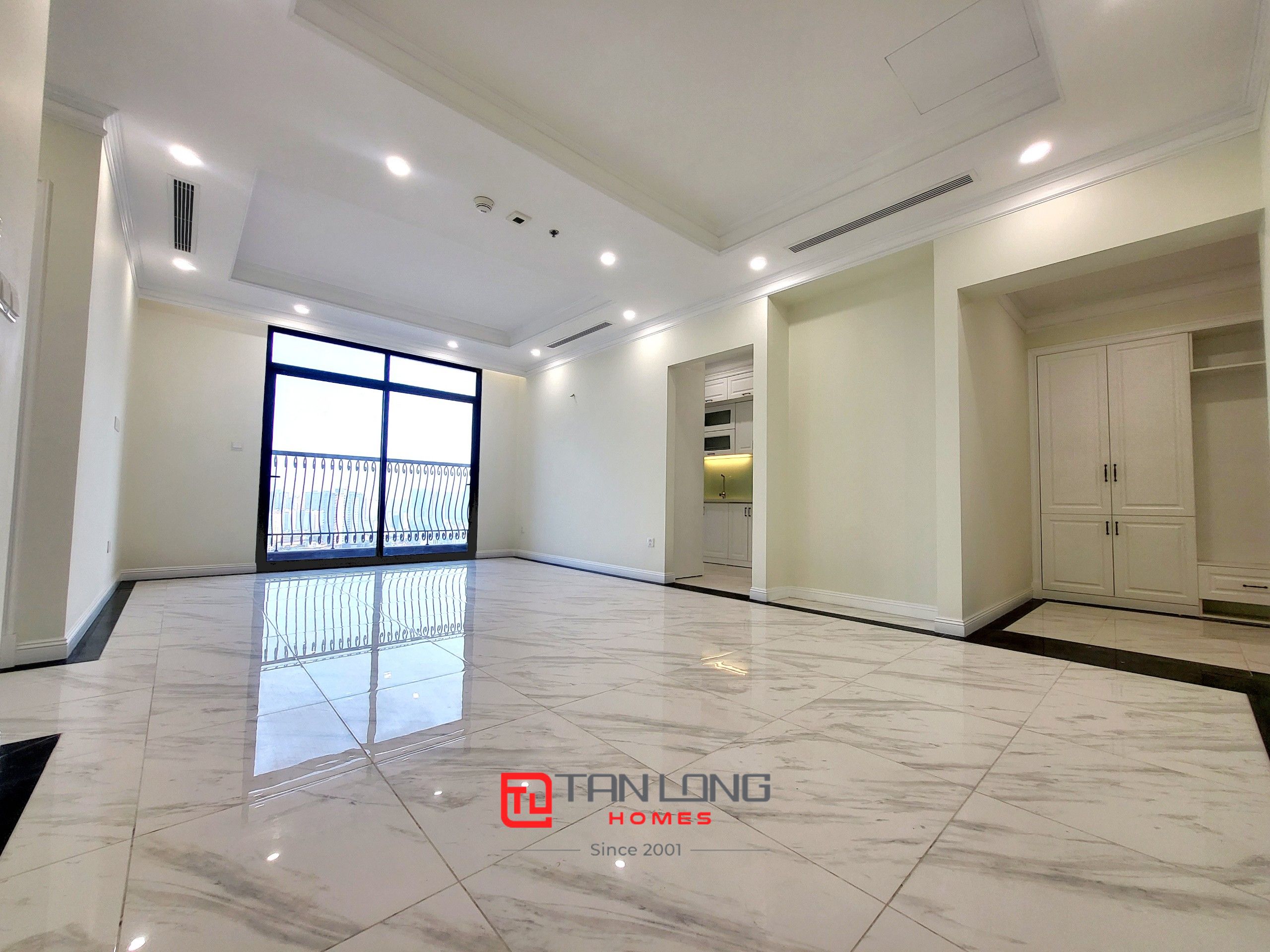 Bán căn góc 3 ngủ 110m2 đồ cơ bản, tầng cao view thành phố tại dự án Hateco Laroma