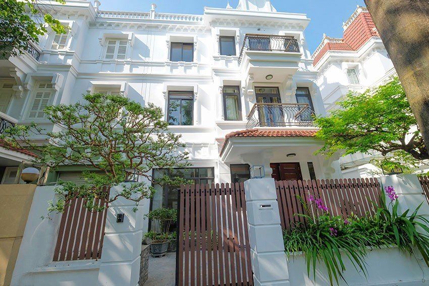 Chính chủ cho thuê biệt thự T4 Ciputra: Diện tích 150m2 x 4 ngủ full đồ mới giá tốt