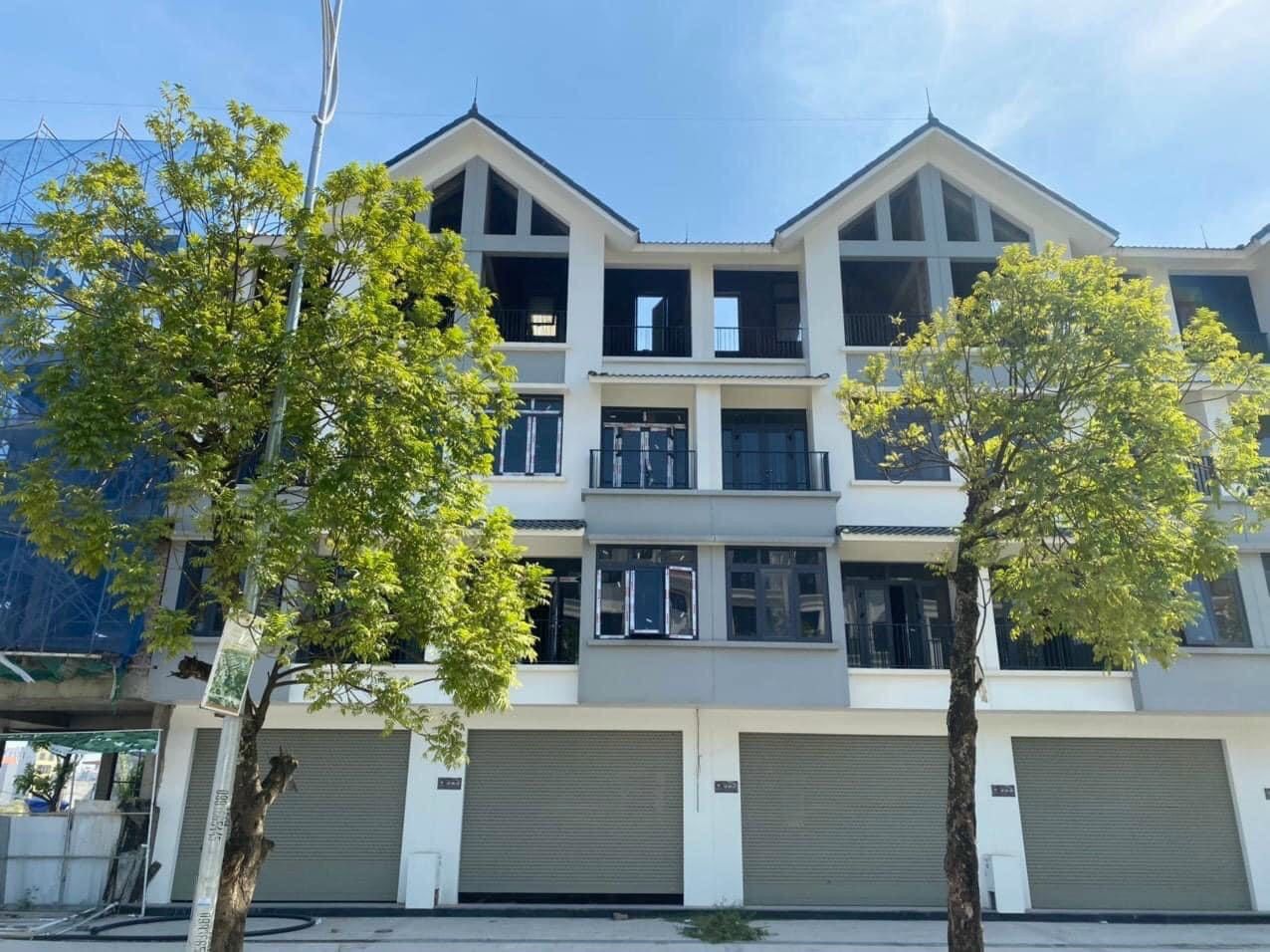 Mua nhà liền kề Thảo Viên Hinode Royal Park, hướng Đông Nam, căn góc siêu đẹp