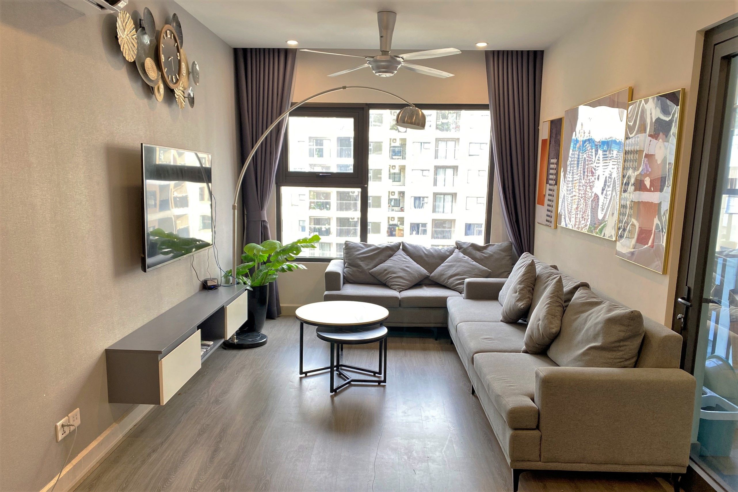 Bán nhanh căn hộ 3PN+1/122m2 tầng trung full đồ mới tòa S1 Sungrand City