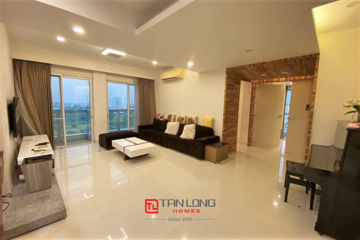 Bán căn hộ 3 ngủ 6 logia 146m2 full đồ view siêu thoáng tại E5 Ciputra Hà Nội