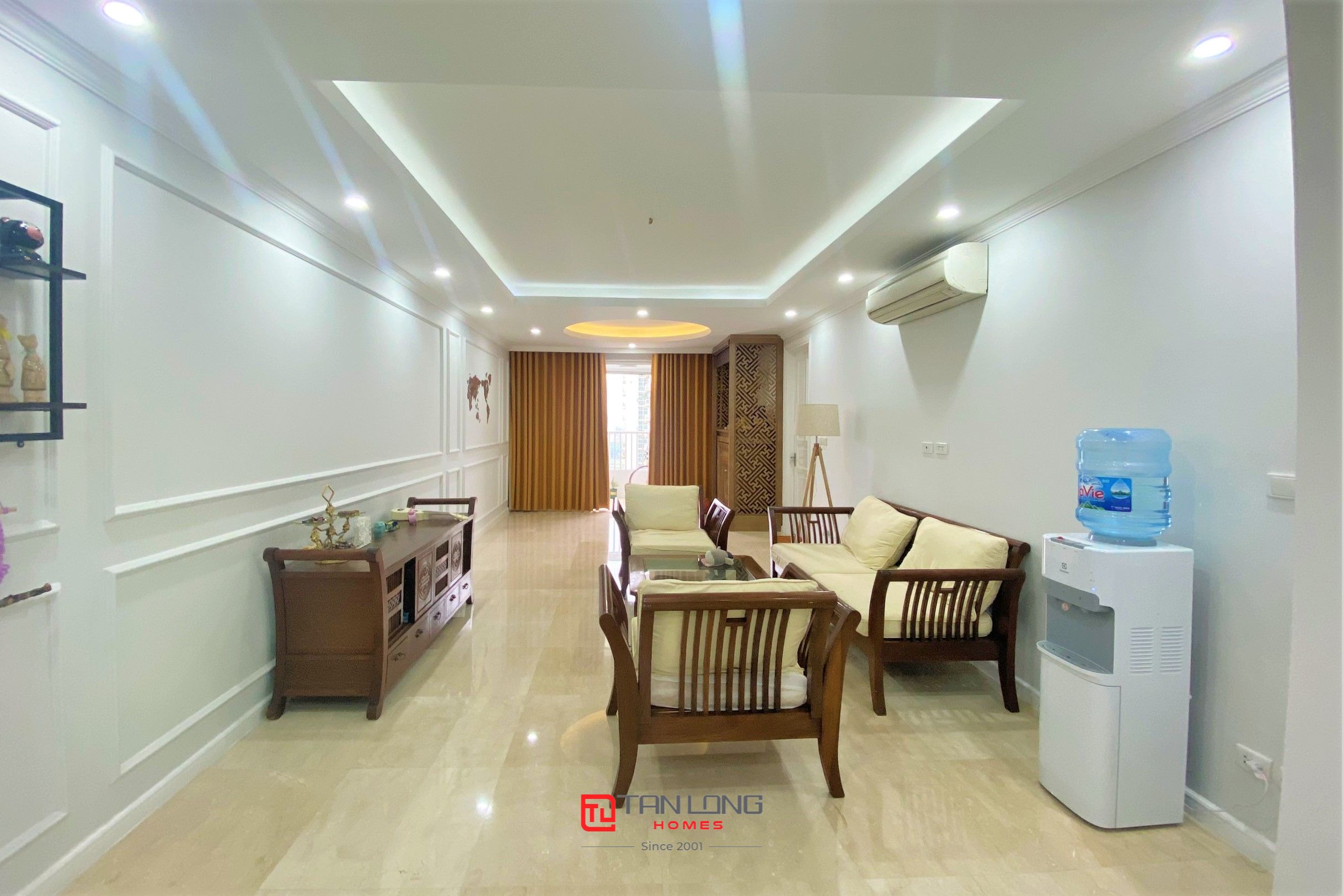 Cần bán chung cư P2 Ciputra: 3PN/145m2 đồ cơ bản, vị trí đẹp, phong thủy tốt, sẵn sổ đỏ