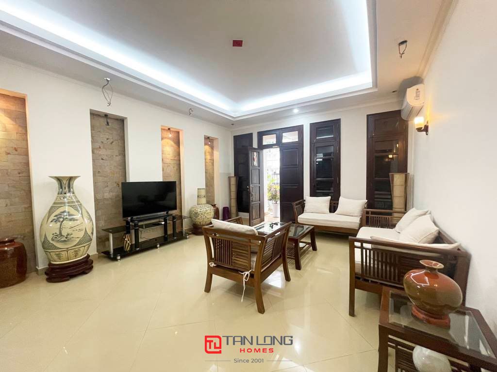Bán biệt thự C4 Ciputra: 5PN/198m2 đồ cơ bản, vị trí đẹp