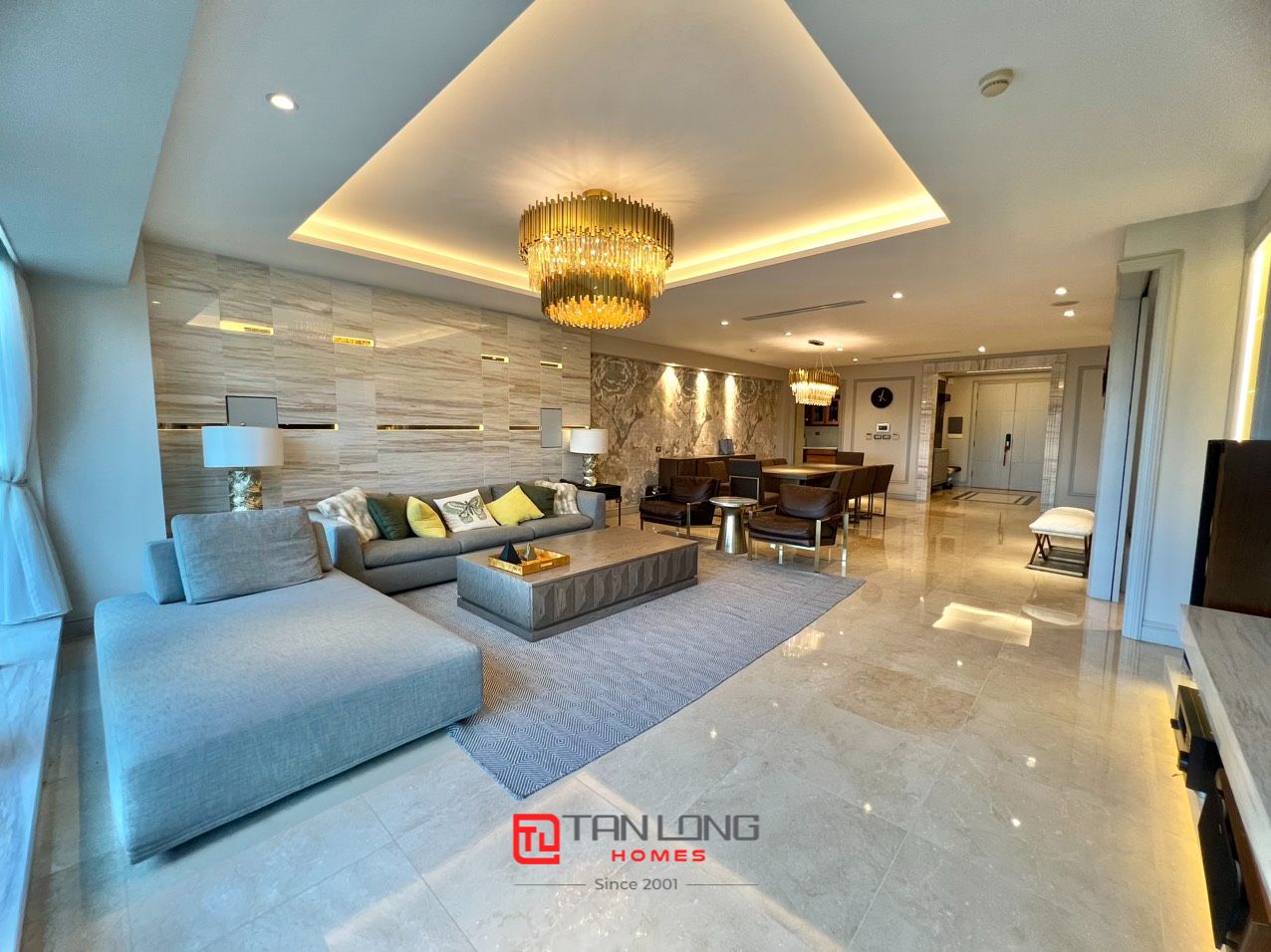 Cho thuê chung cư cao cấp 267m2 x 4 ngủ full đồ mới tòa L1 Ciputra