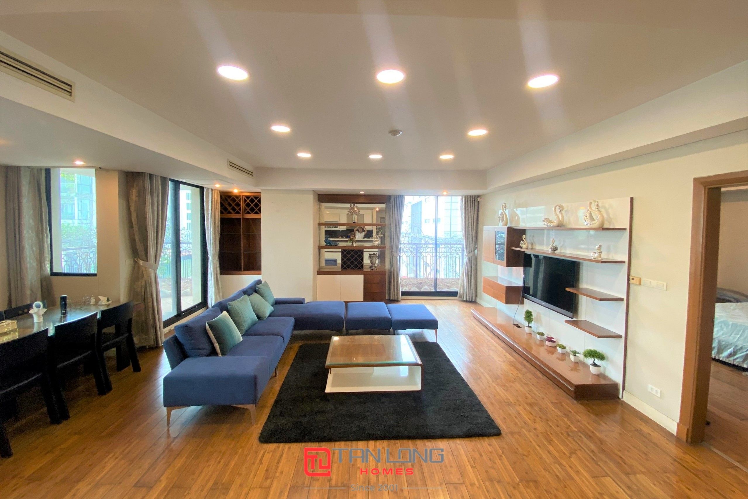 Bán căn góc chung cư cao cấp 3PN/226m2, 3 logia full đồ view đẹp nhất Pacific 83B Lý Thường Kiệt