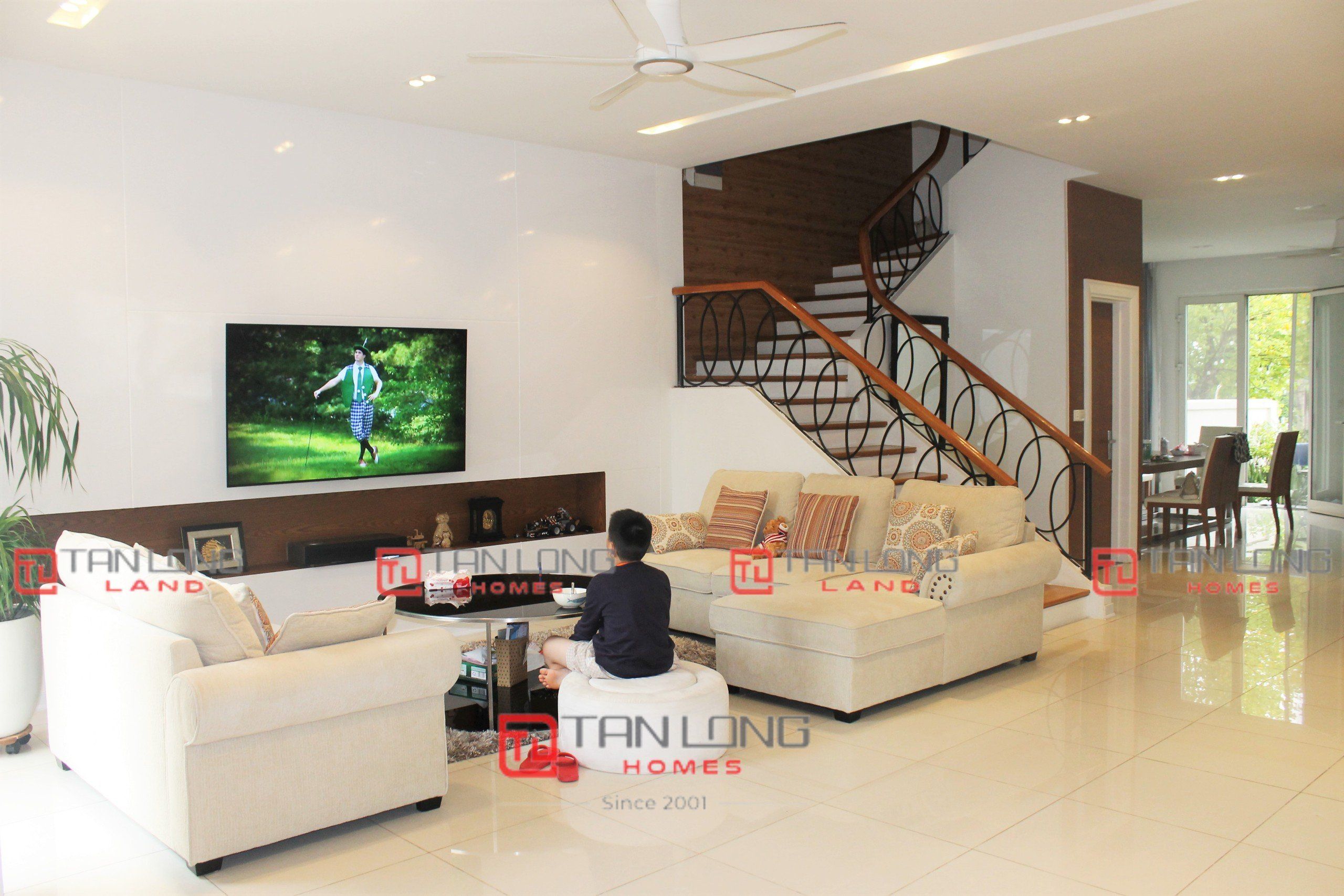 Cho thuê biệt thự đơn lập phân khu Hướng dương dự án Vinhomes Riverside