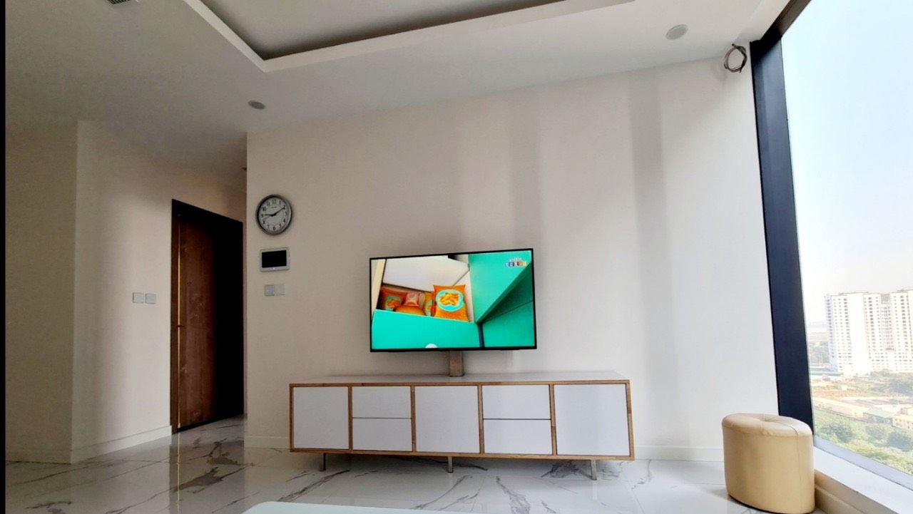 Cần bán căn góc chung cư 3 phòng ngủ toà W2 tại Vinhomes West Point Phạm Hùng