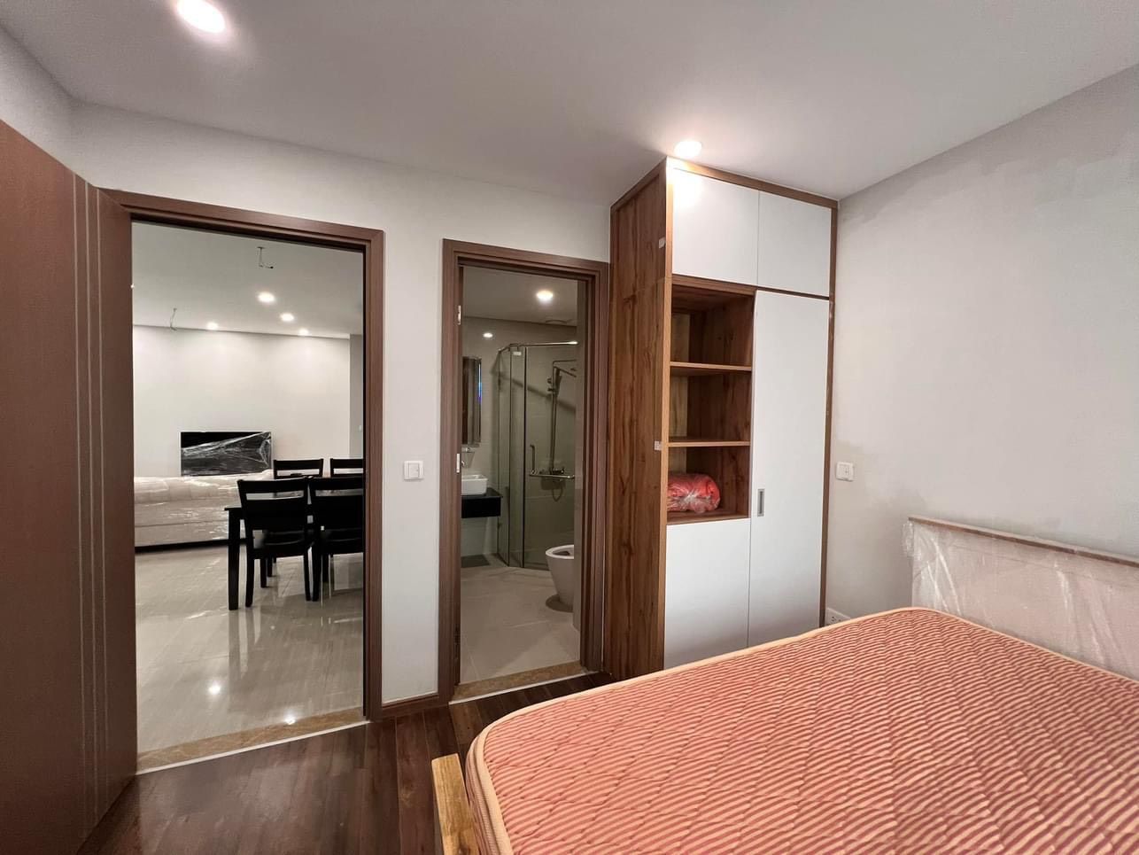 Cho thuê căn hộ Penthouse toà D1 dự án D'El Dorado Phú Thượng
