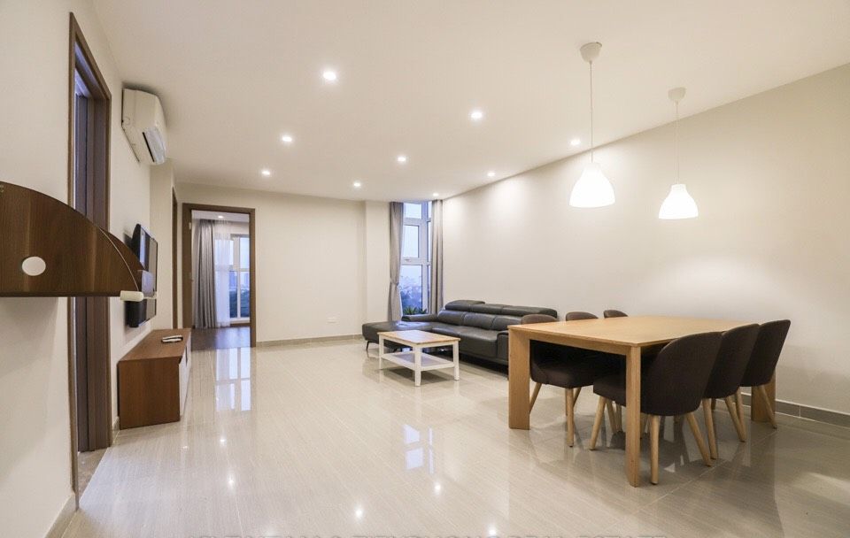 Cần cho thuê căn hộ penthouse toà E2 dự án D'El Dorado Phú Thượng giá tốt