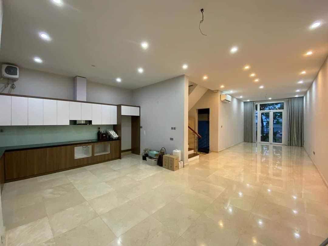 Cho thuê nhanh căn biệt thự khu P Ciputra không đồ giá tốt