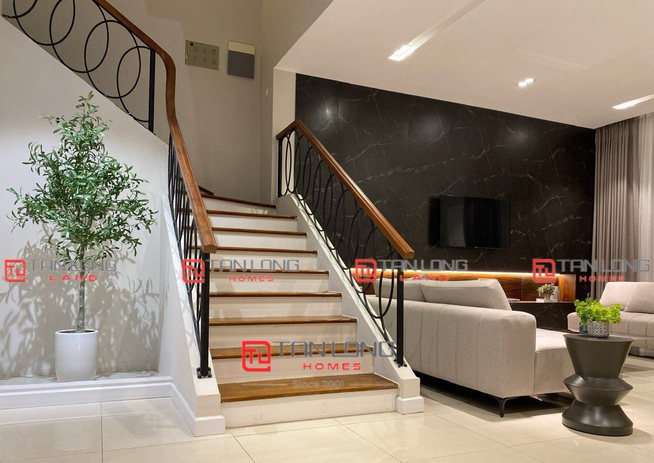 Cho thuê song lập 200m2 hướng Bắc, view công viện tại khu BT Vườn Cam