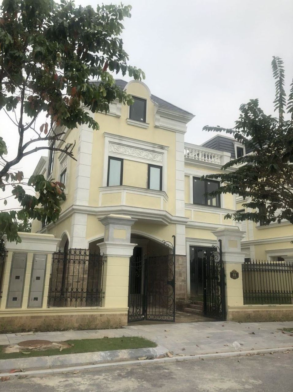 Chủ nhà gửi bán biệt thự đơn lập giá tốt hướng Đông Nam diện tích: 178m2 An Lạc Green Symphony