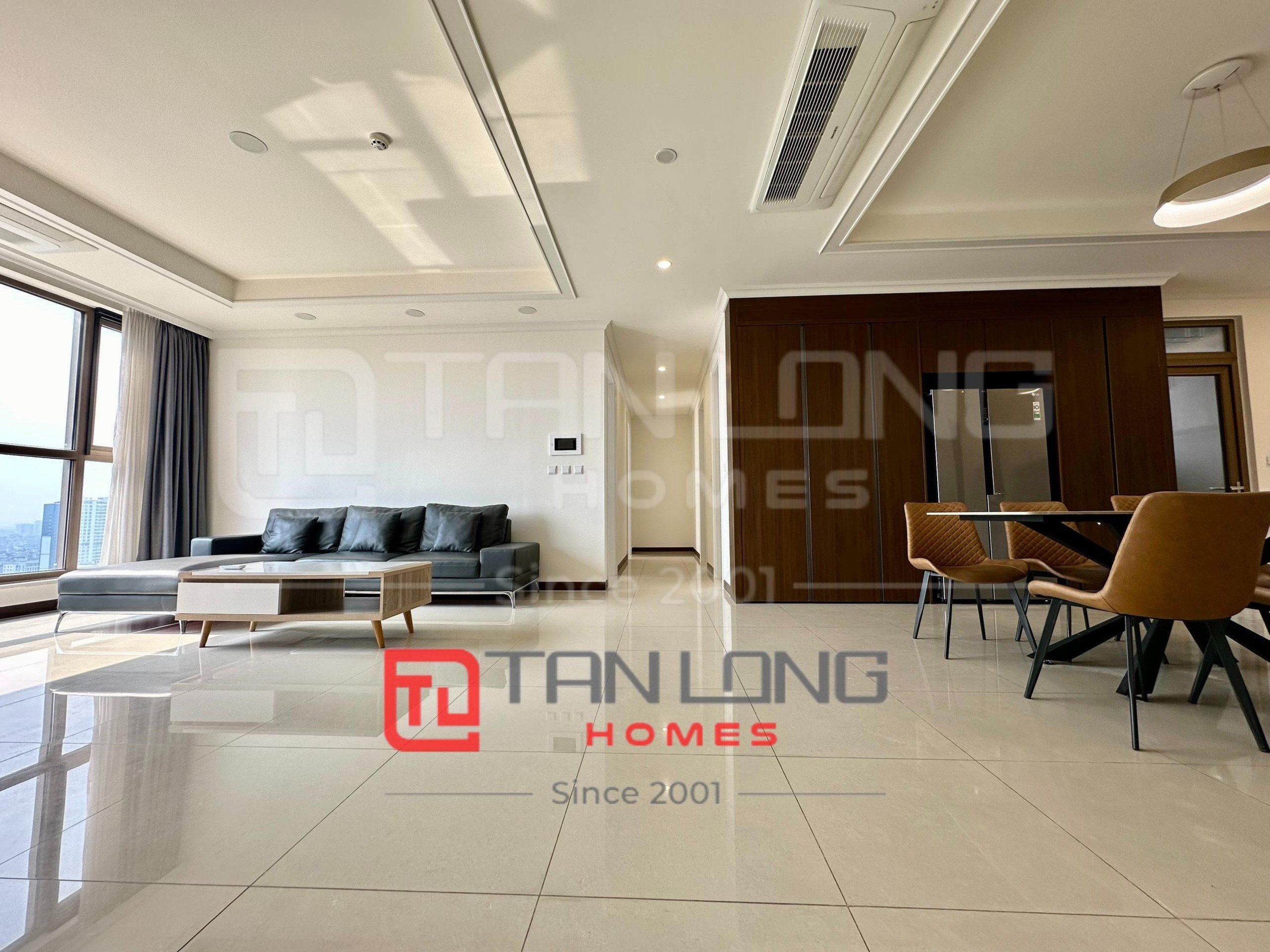 Cho thuê căn hộ cao cấp 4 ngủ 177m2 full đồ nhập khẩu tòa 902 Starlake