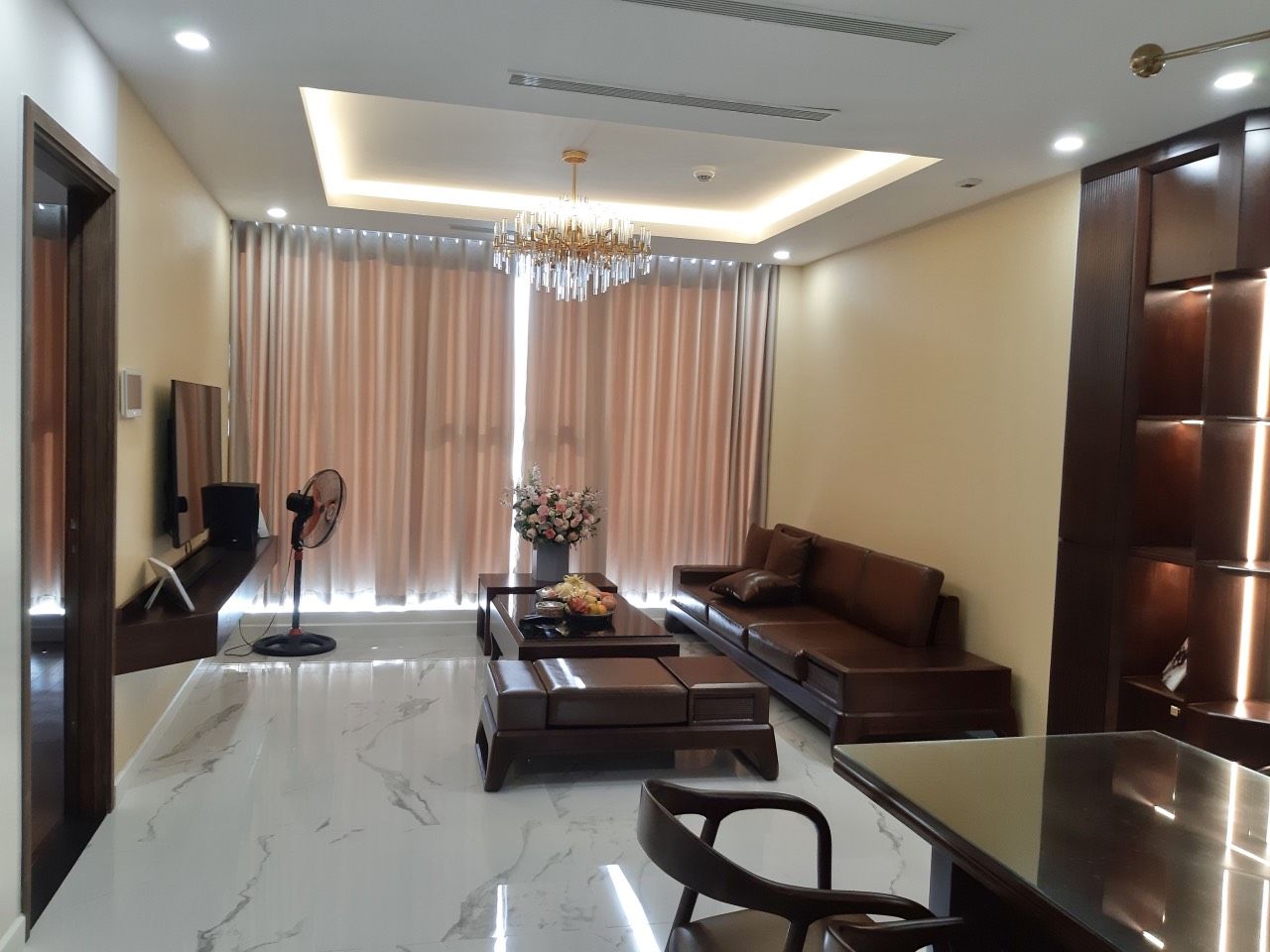 Cho thuê căn hộ chung cư Sunshine City 2PN , đủ đồ