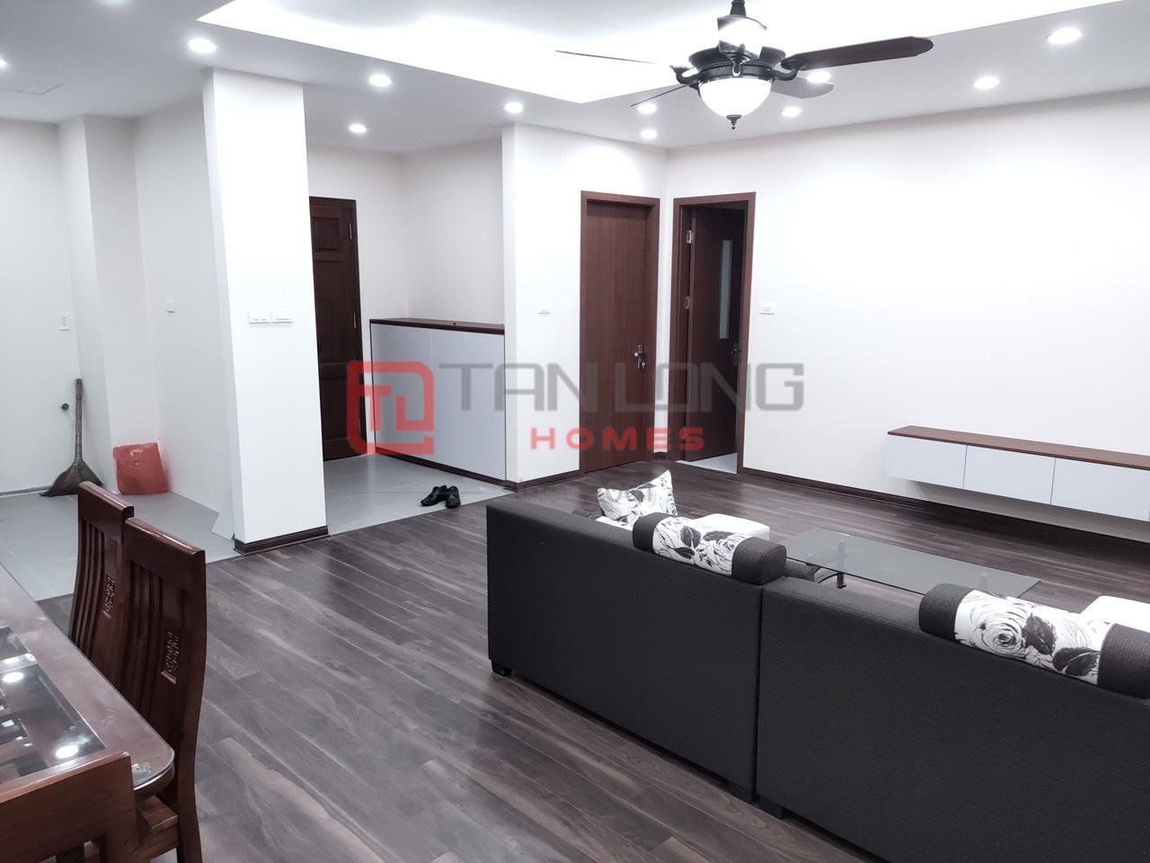 Cho thuê căn hộ 3 ngủ 130m2 full đồ tòa N01T2 Ngoại Giao Đoàn