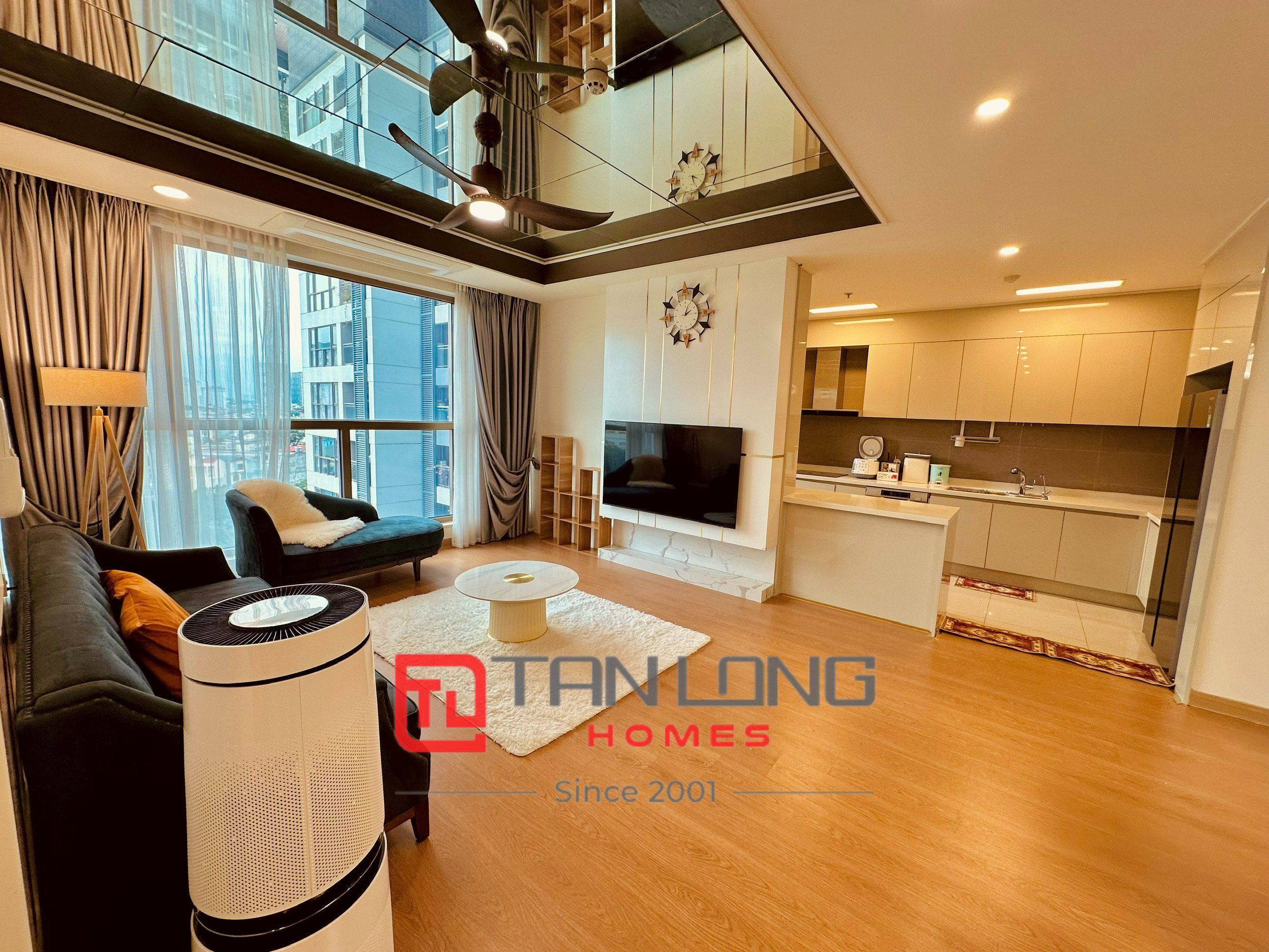 Cho thuê căn 2 ngủ 101m2 full đồ view đẹp tòa 901 Starlake giá tốt