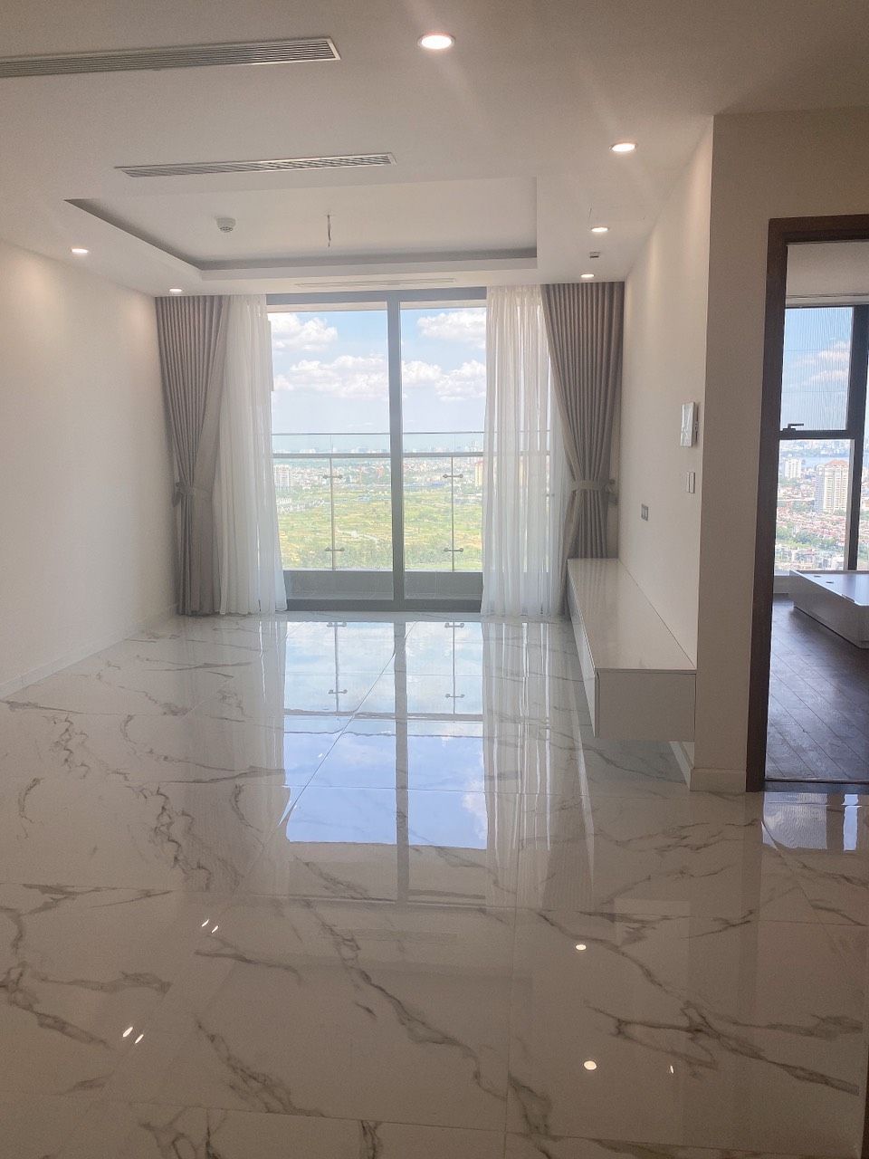 Bán căn Duplex tòa S5 Sunshine City view cầu Nhật Tân và Sân Golf
