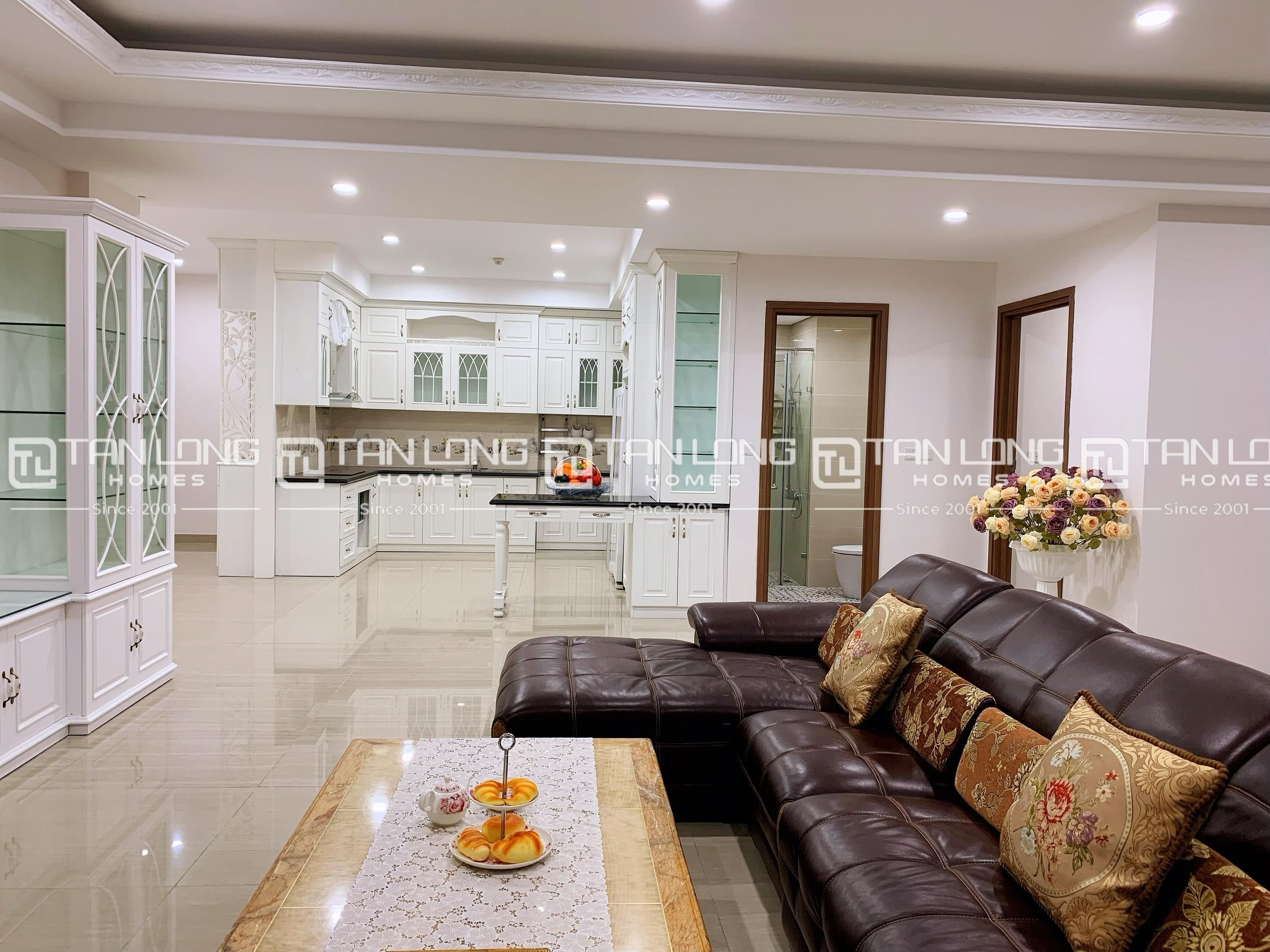 Cho thuê căn hộ 3PN/154m2 full đồ đẹp tòa L3 Ciputra