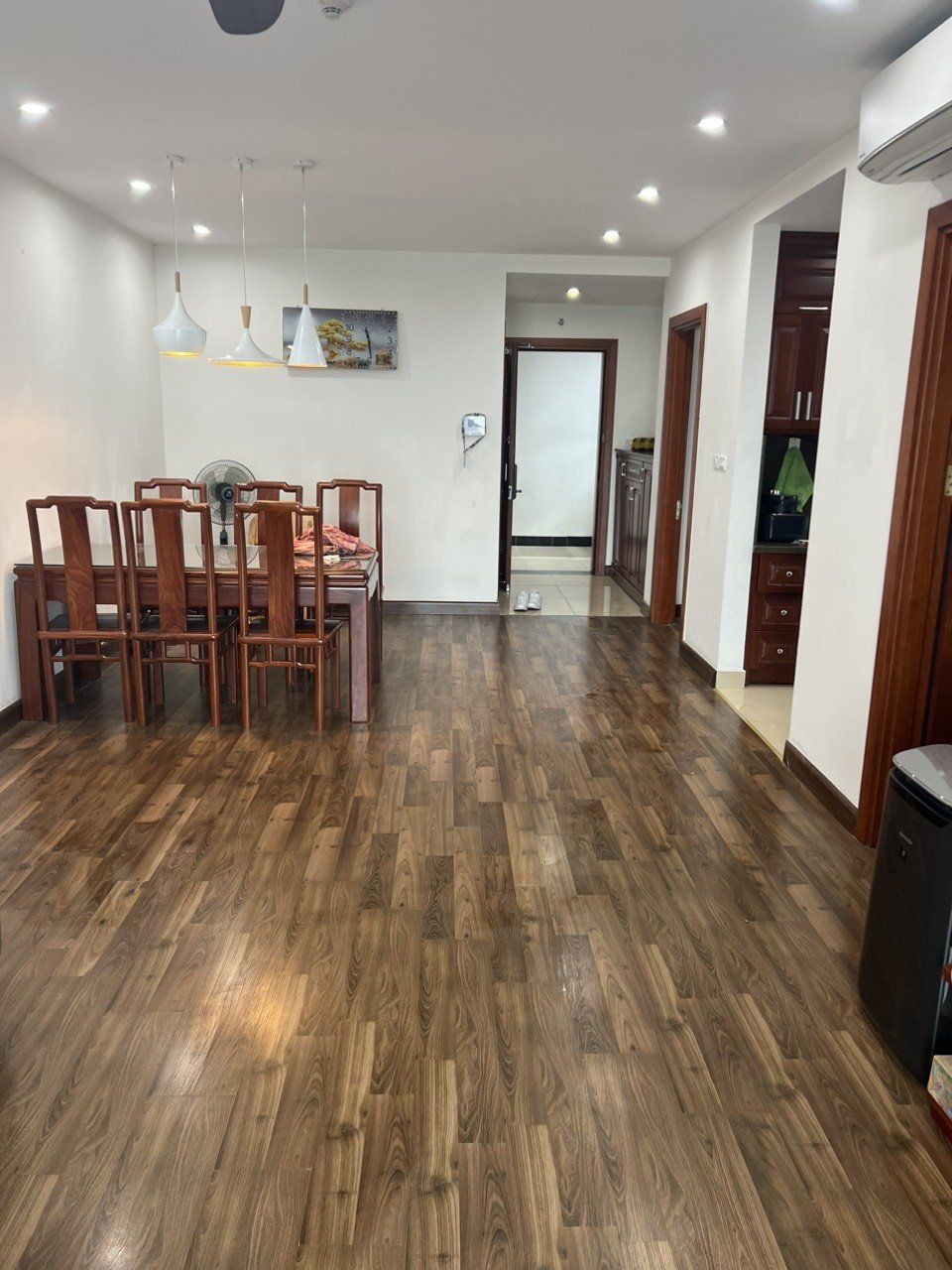Cho thuê căn hộ tòa S4 Goldmark City đầy đủ nội thất - DT: 86m2/2PN 2 WC - Tầng cao