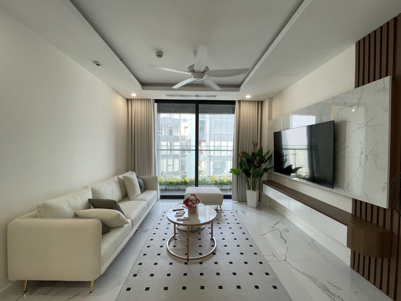 Cho thuê căn hộ 3PN chung cư Sunshine City Bắc Từ Liêm Hà Nội