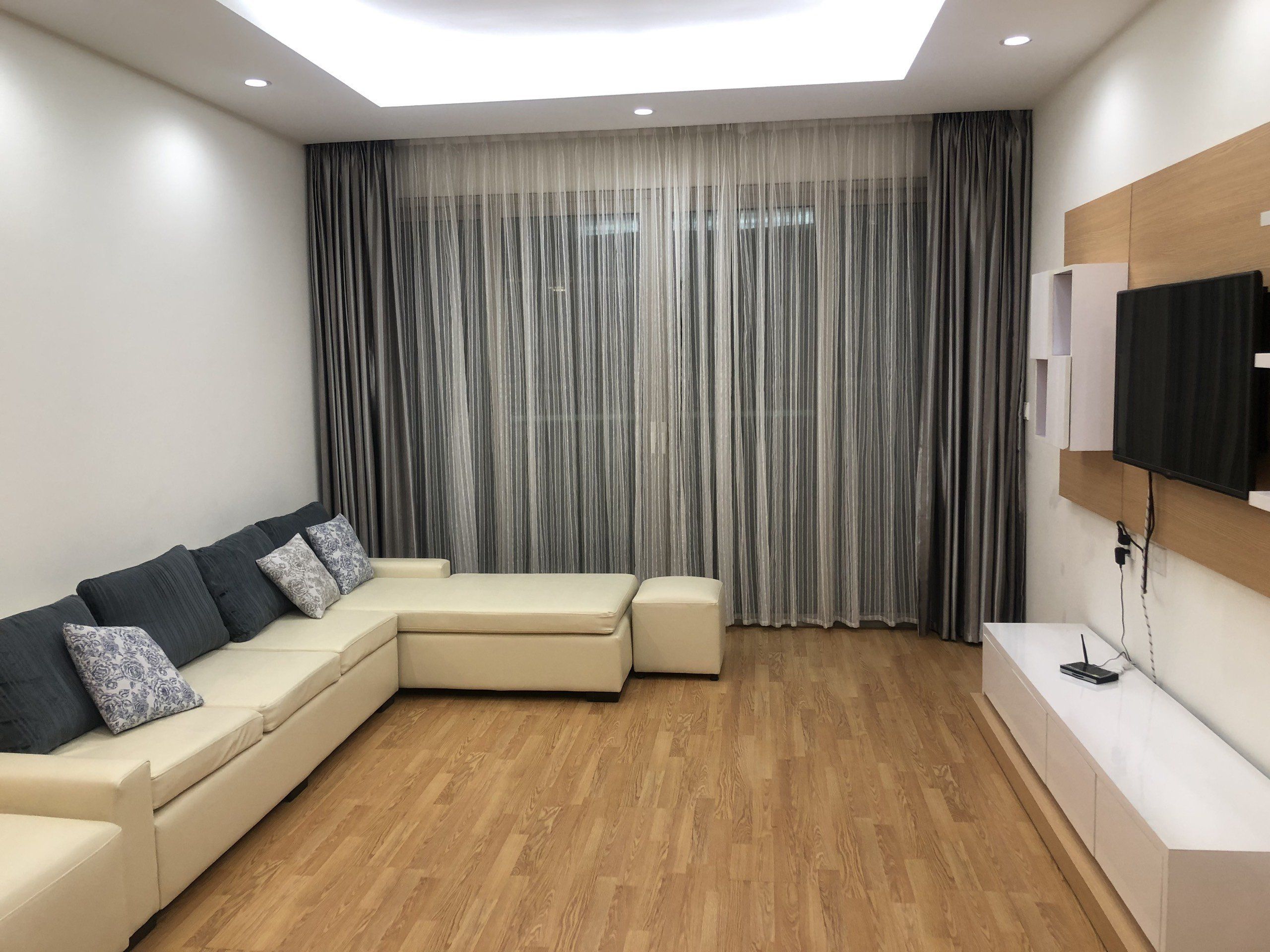 Cho thuê căn hộ Mandarin Hoàng Minh Giám tòa B2 - 114m2/2PN đủ đồ nội thất - Có slot ô tô