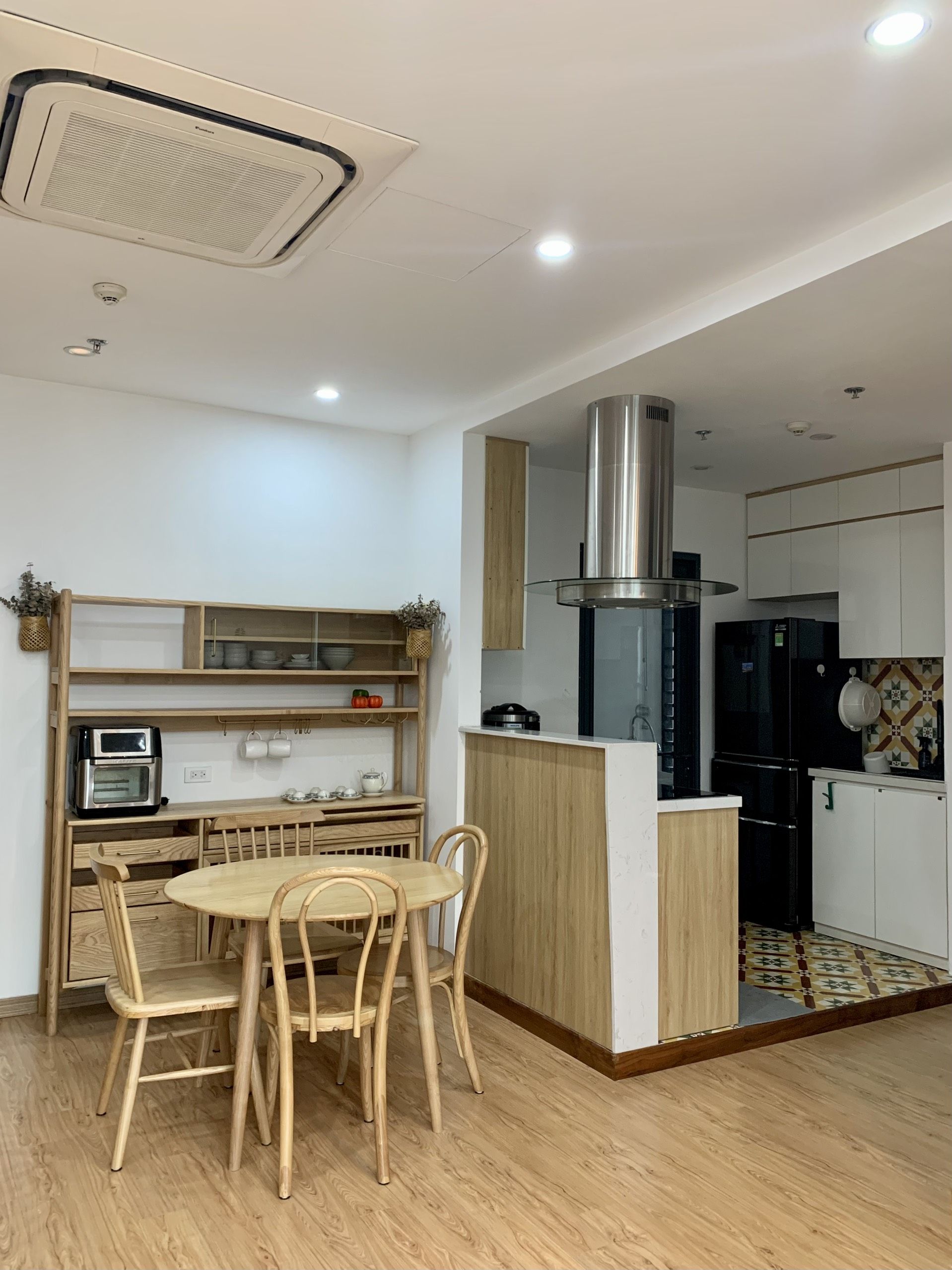 Cho thuê căn hộ 3 phòng ngủ Chung cư Vinhomes Skylake tòa S2 - DT: 100m2 full đầy đủ nội thất