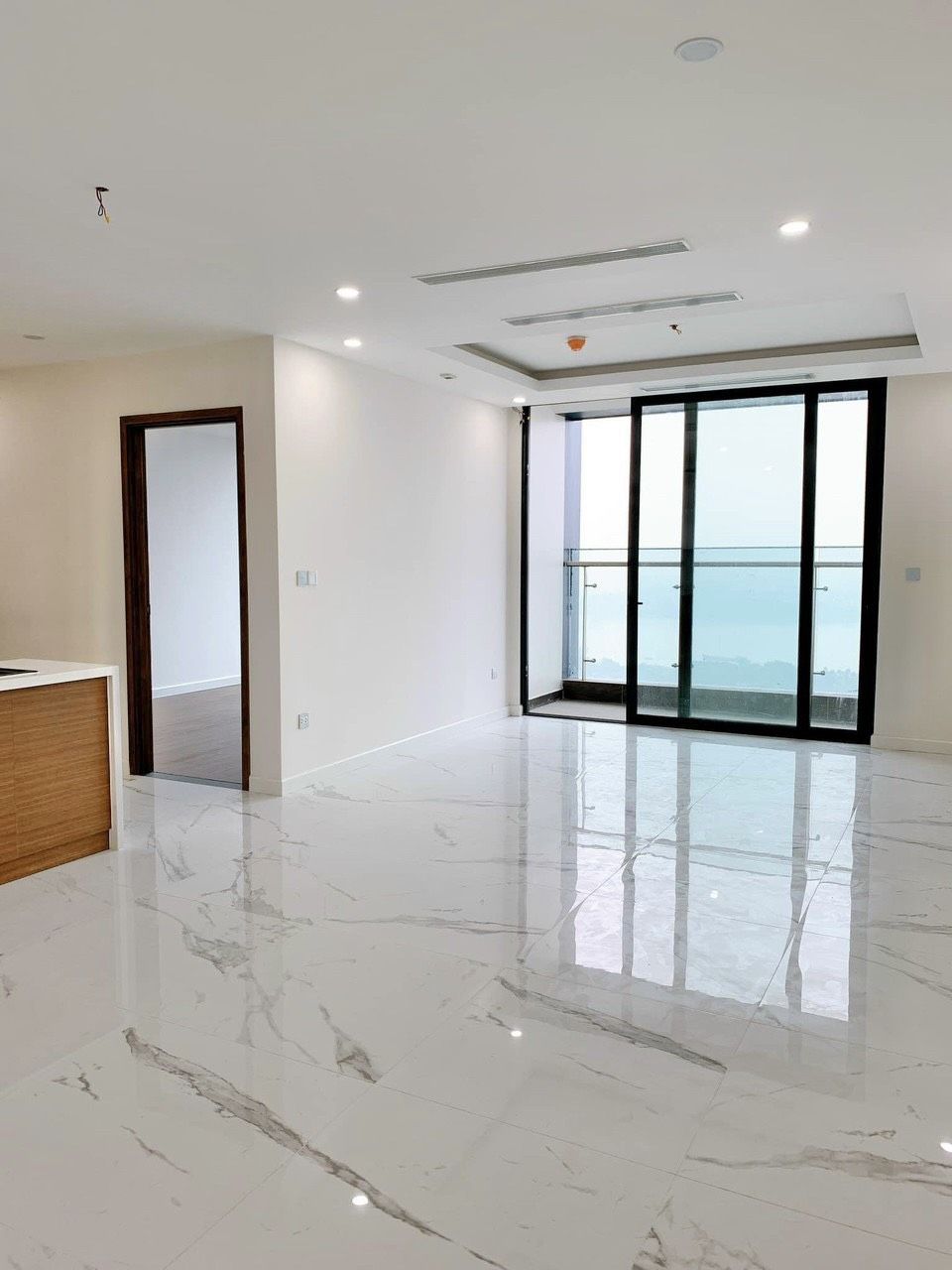 Căn hộ 2 phòng ngủ Sunshine City cho thuê giá rẻ
