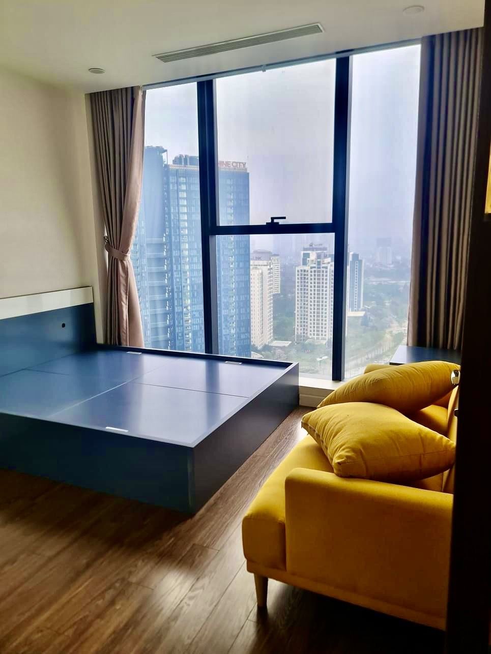 Cần mua căn hộ 3 ngủ chung cư Sunshine Crystal hướng Đông Tứ Trạch
