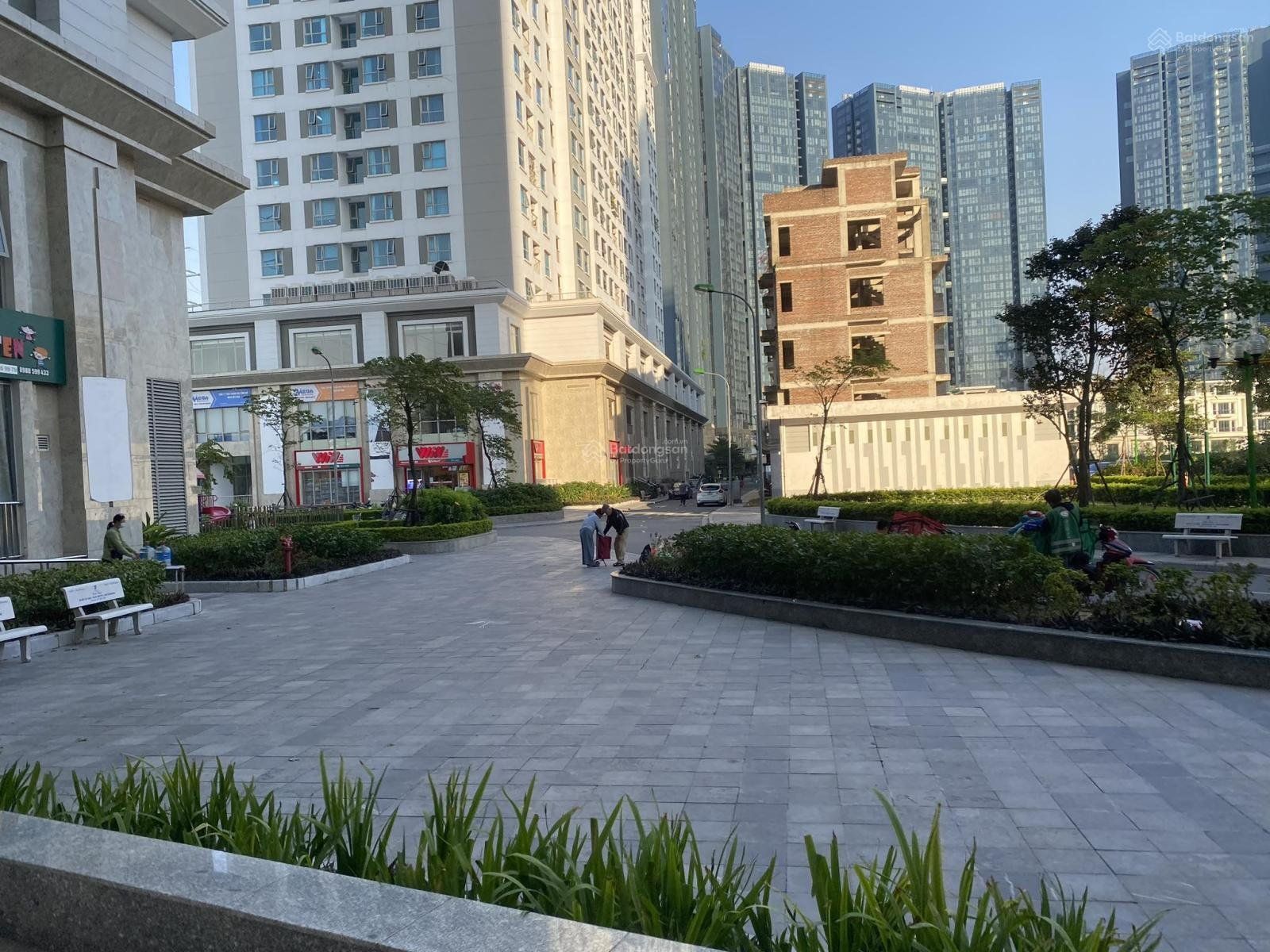 Cần bán gấp shophouse chân khối đế IA20 Ciputra, toà B hướng Tây Nam, diện tích 111m2, view nội khu