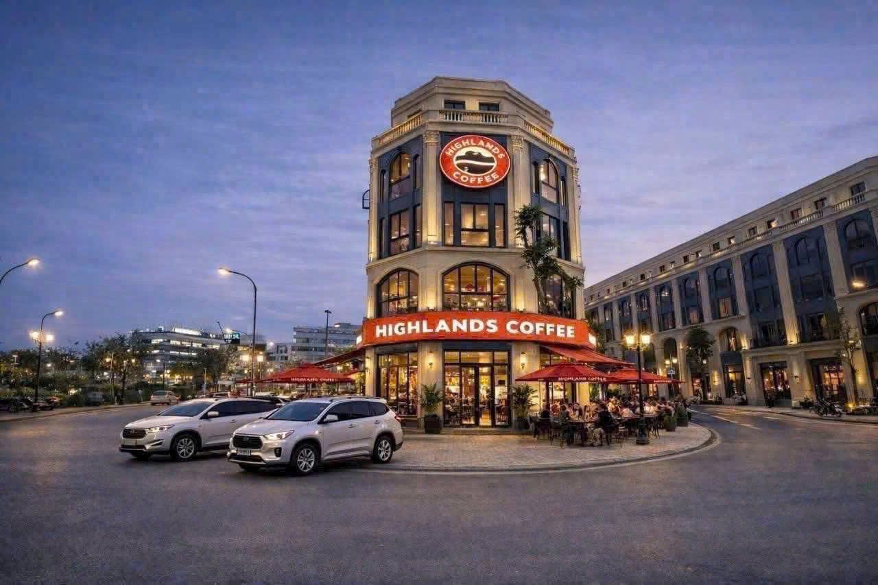 Cho thuê 3 căn đập thông shophouse góc 3 mặt tiền DT 332.4m2 khu Thịnh Vượng Vinhomes Cổ Loa