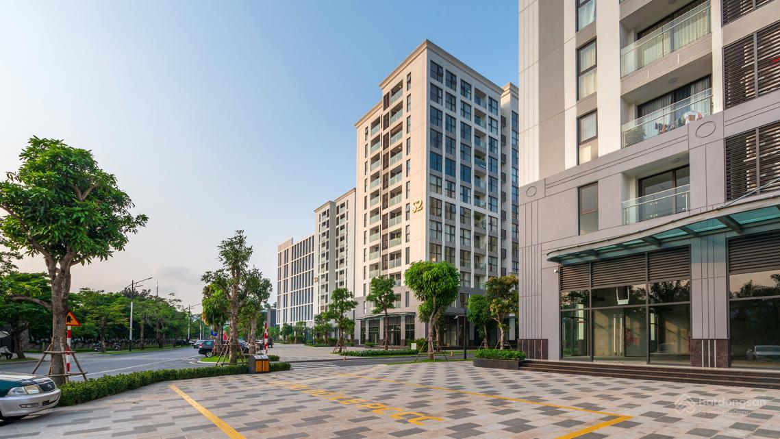 Bán shophouse chân khối đế Vinhomes Symphony Long Biên
