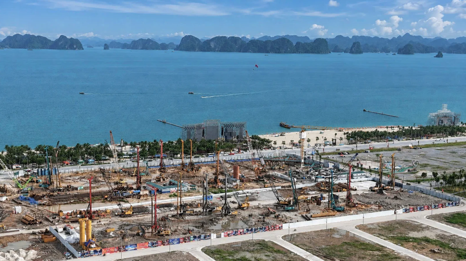 Tiến độ xây dựng Sun Festo Town Hạ Long và cam kết triển khai thần tốc bên bờ vịnh