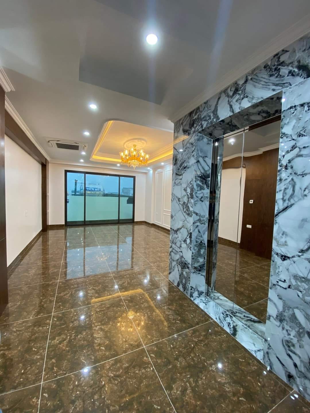 Đàm phán mua bán nhà Đống Đa